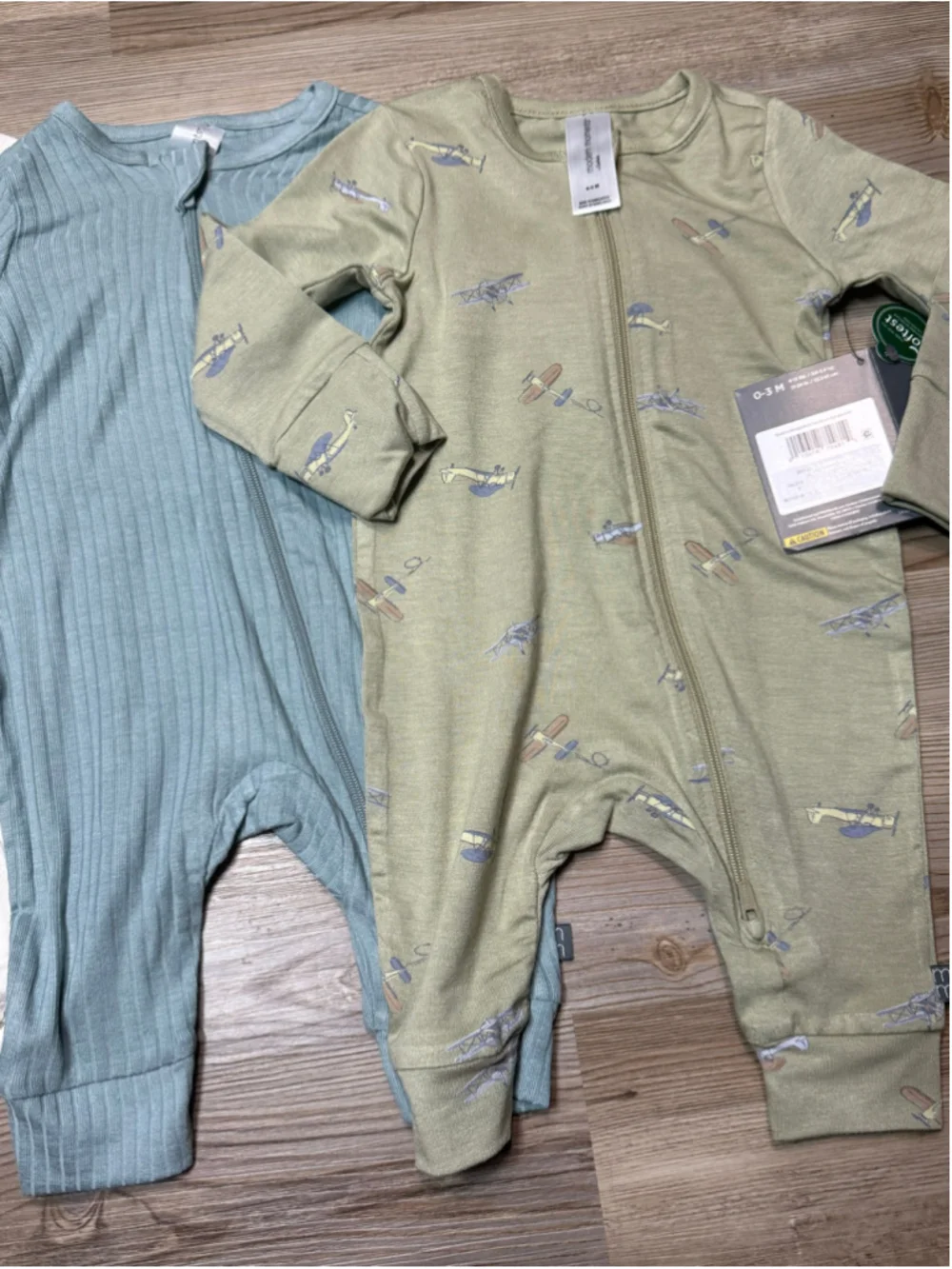 Baby modern moments by Gerber 0-3 Months White Green Blue all 3